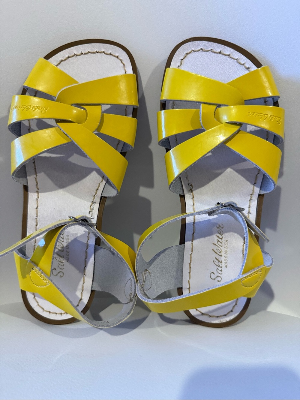 ☀️🌊 Saltwater Yellow Leather Kids Sandals NWT
